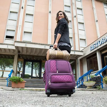 Grassetti 4* Corridonia